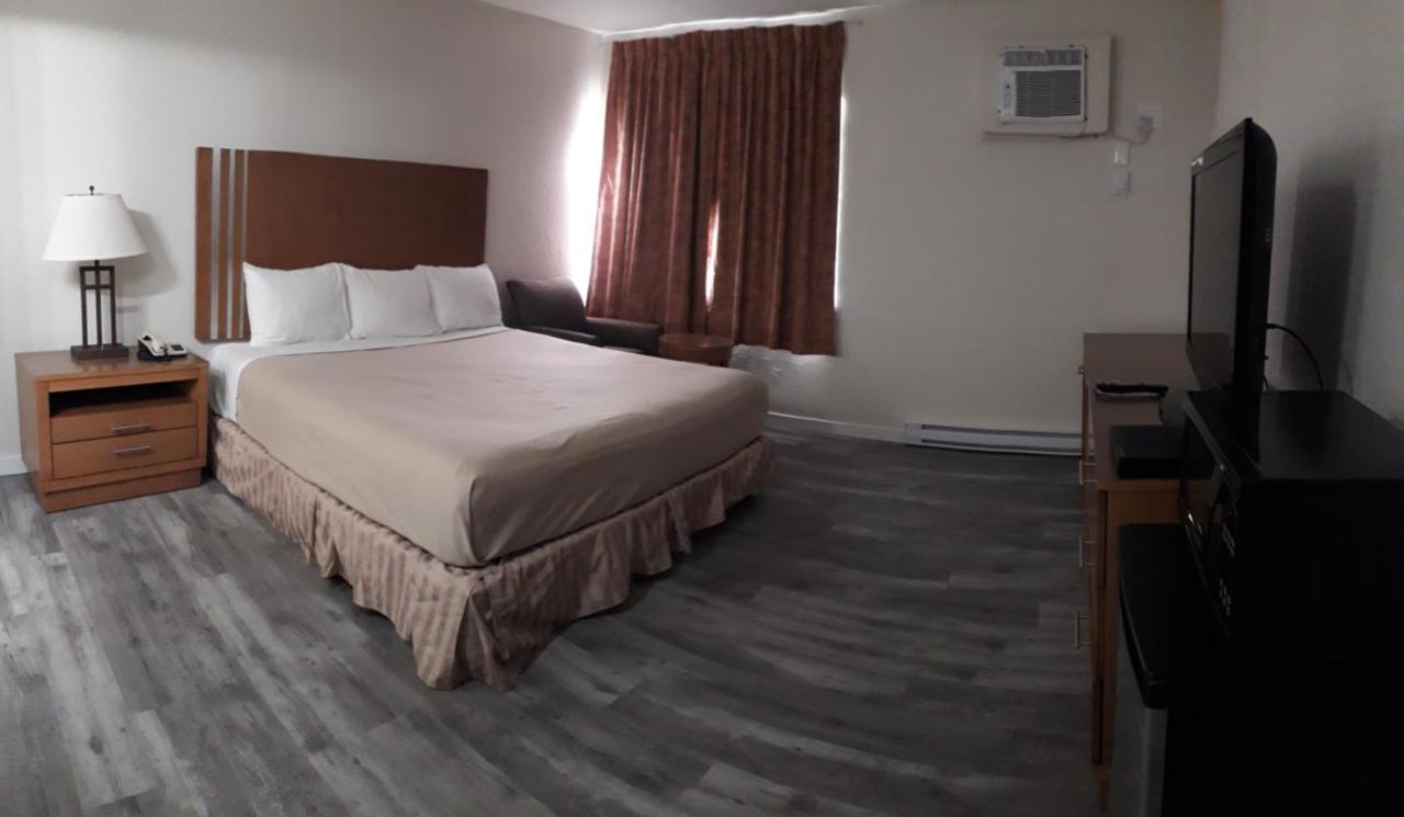 North Star Inn & Suites Prince George Ngoại thất bức ảnh